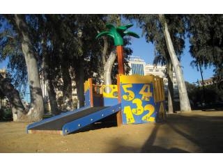 Parque infantil adaptado para niños con discapacidad la isla pequeña