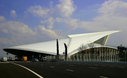 Adecuación y mejoras en el nuevo edificio terminal, del aeropuerto de Bilbao (España)