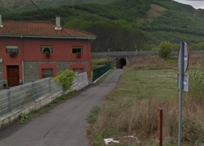 Construcción de paso inferior de la Carretera N-630. Pola de Gordón, León (España)