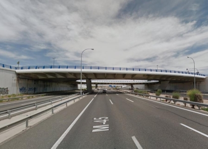 Puente sobre la M-45 en el Ensanche de Vallecas (España)