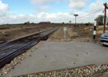 Proyecto de supresión de 18 pasos a nivel de la línea Madrid-Valencia de Alcántara (España)