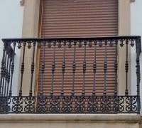 Rejas y balcones 130